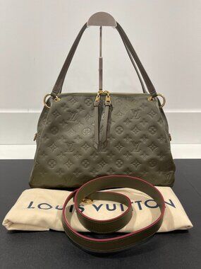 Louis Vuitton Ponthieu Shoulder/Crossbody Bag in Green (JB1449)